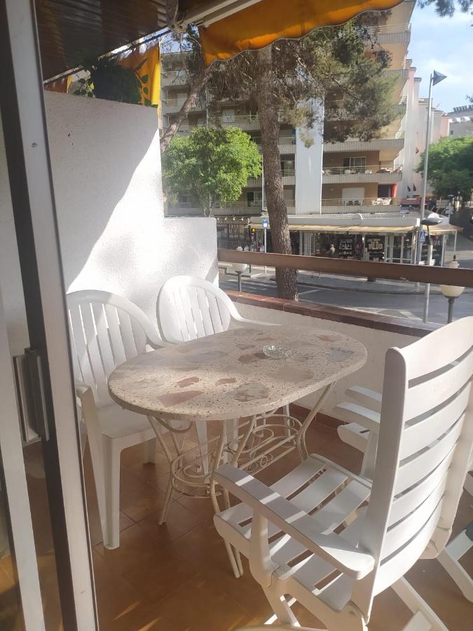 Llum Salou Apartment ภายนอก รูปภาพ
